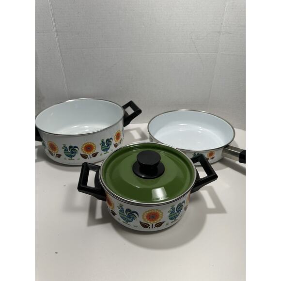 Vtg Lot 3 Enamel Stock Pots Rooster & Poppy Flower 60s 70s Saucer Fry MCM RARE